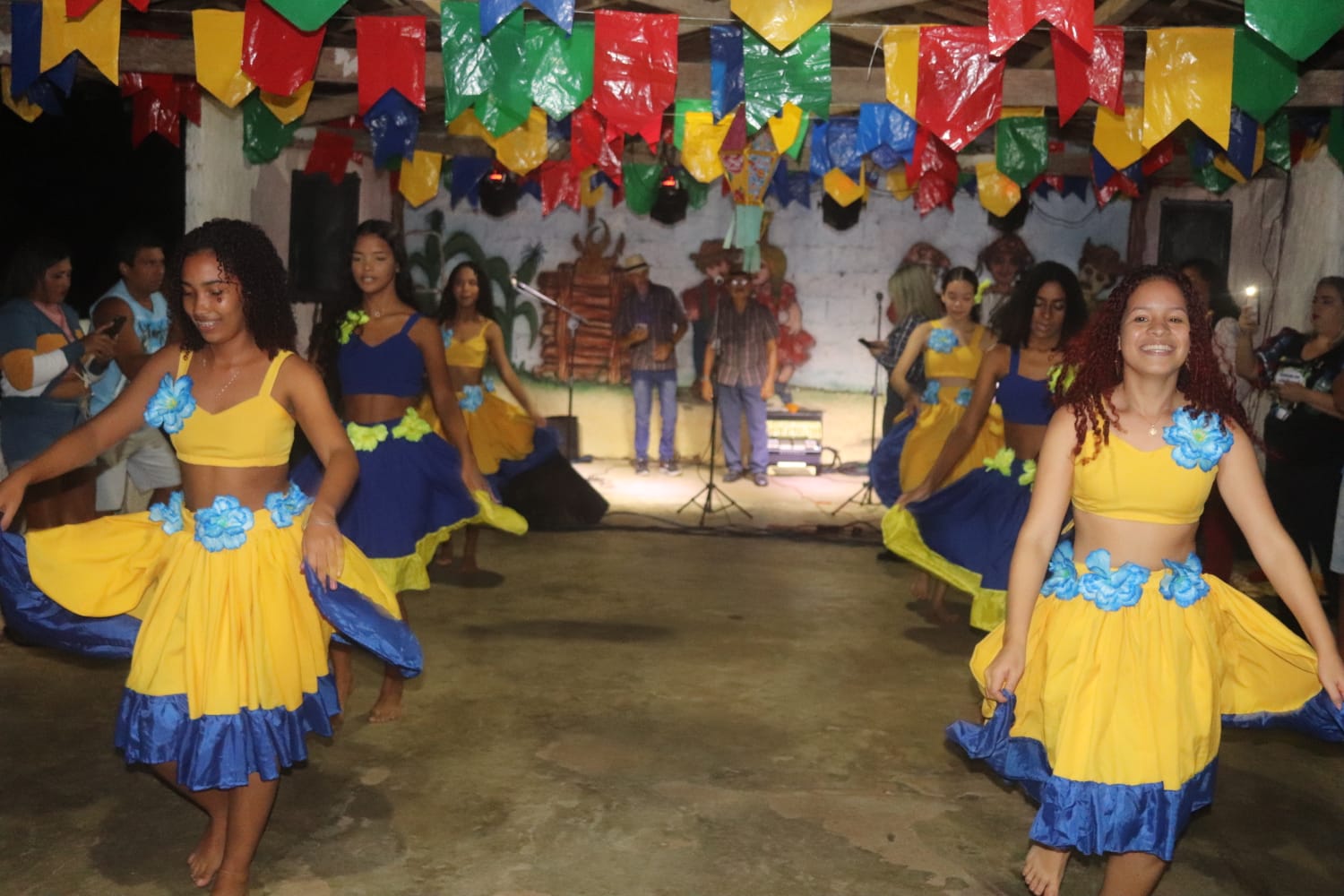 Forró Pé de Serra e tranquilidade marcam primeira noite dos festejos juninos de Conde