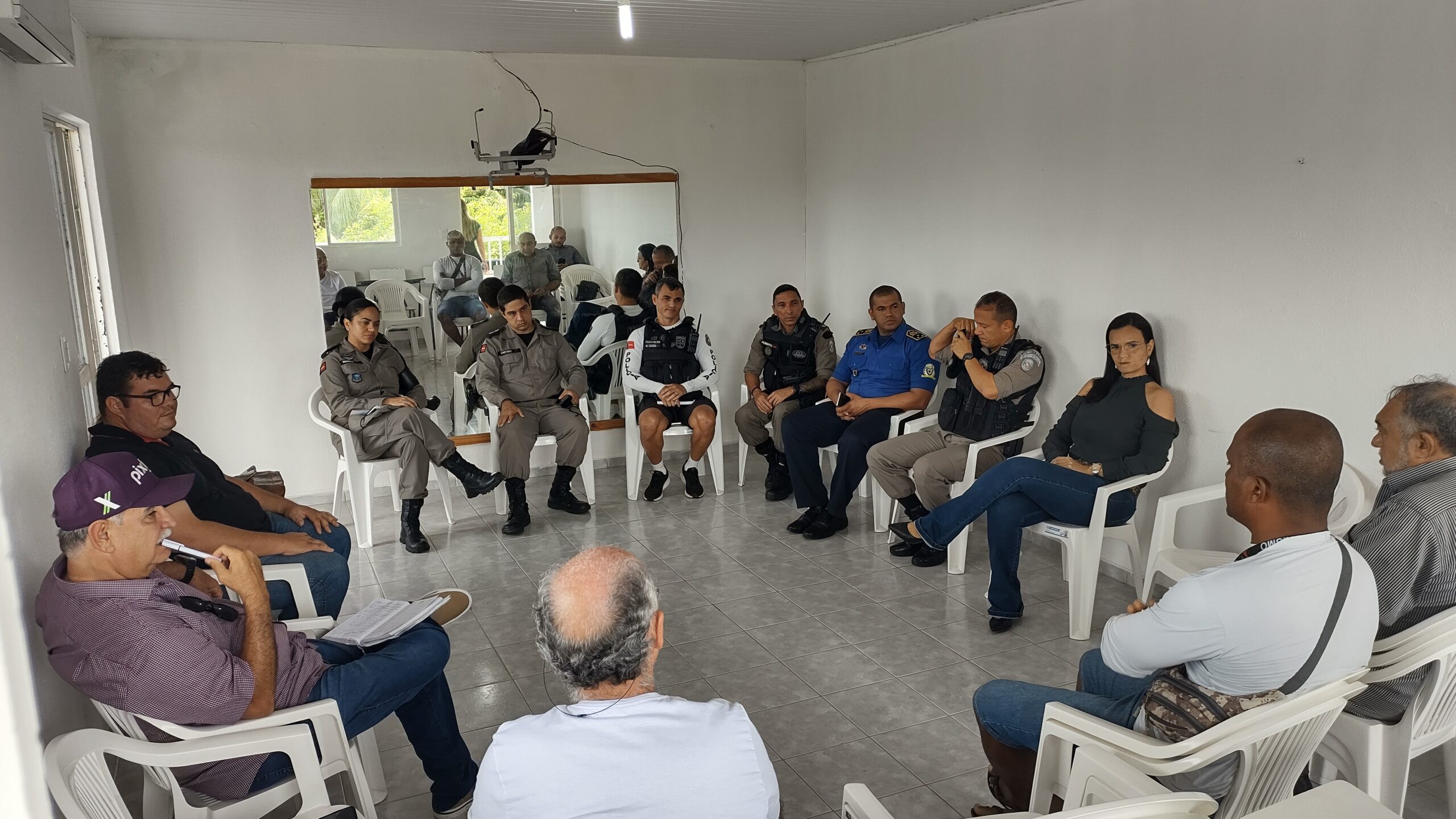 Prefeitura de Conde, representantes do trade turístico e Polícia Militar, discutem sobre a segurança nos pontos turísticos da Costa de Conde