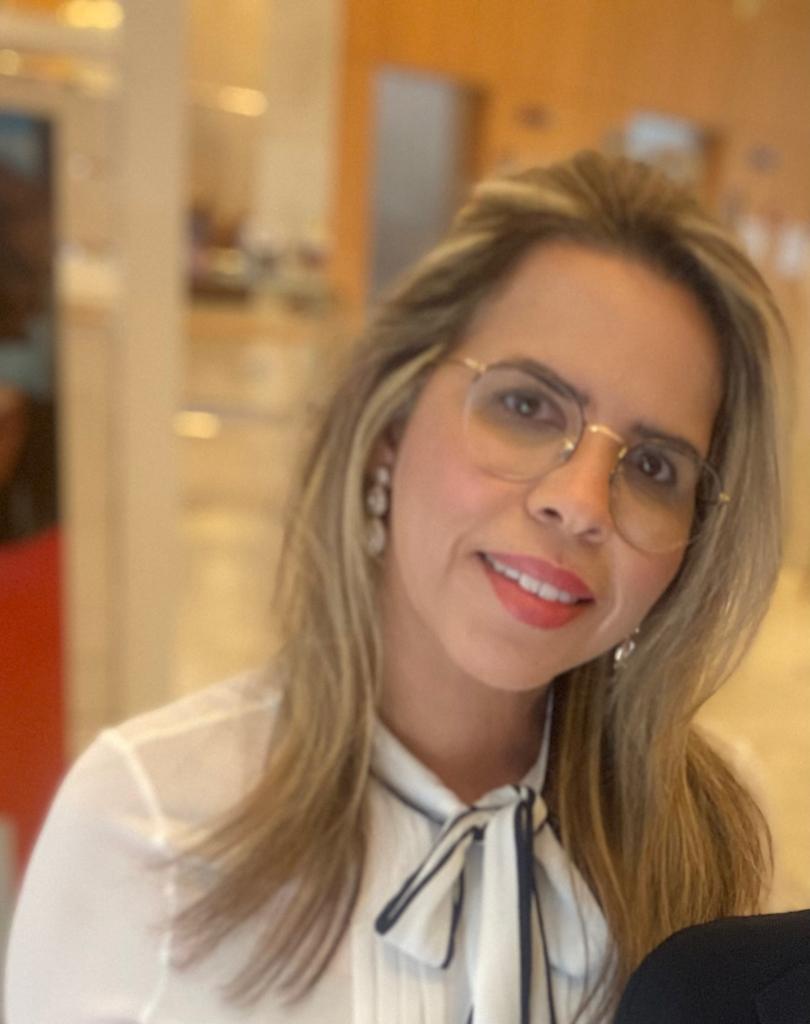 Patricia Sales assume a Secretaria de Administração de Conde