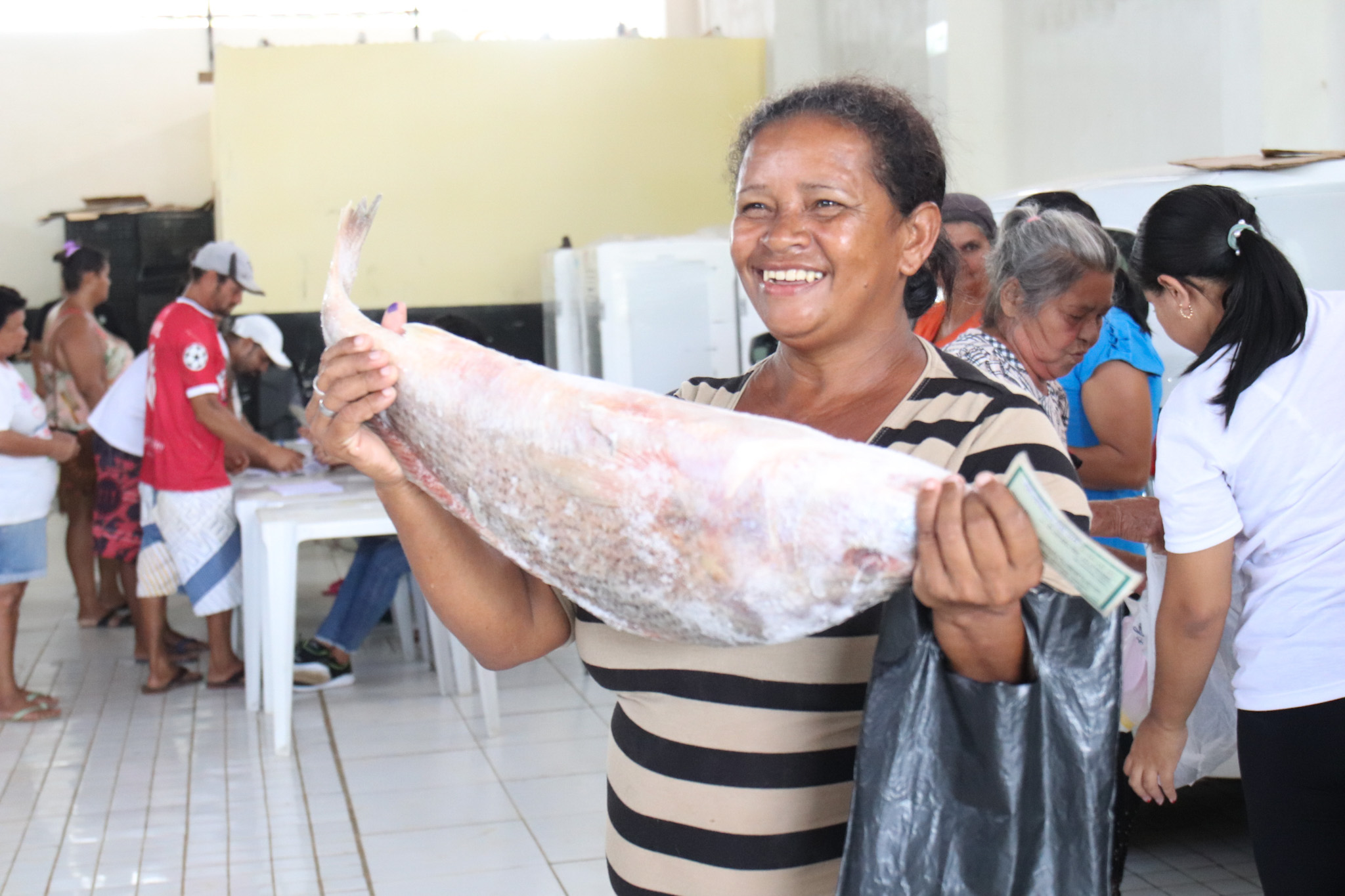 Prefeitura de Conde encerra distribuição de peixe da Semana Santa e beneficia mais de 8 mil famílias