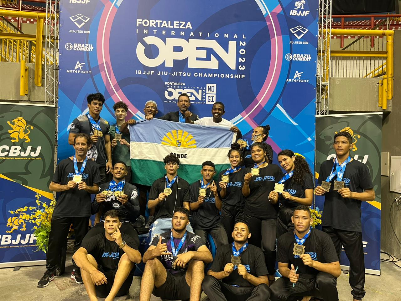 Jiu-jítsu: Atletas de Conde participam de  evento da CBJJ em Fortaleza e trazem medalhas para o município
