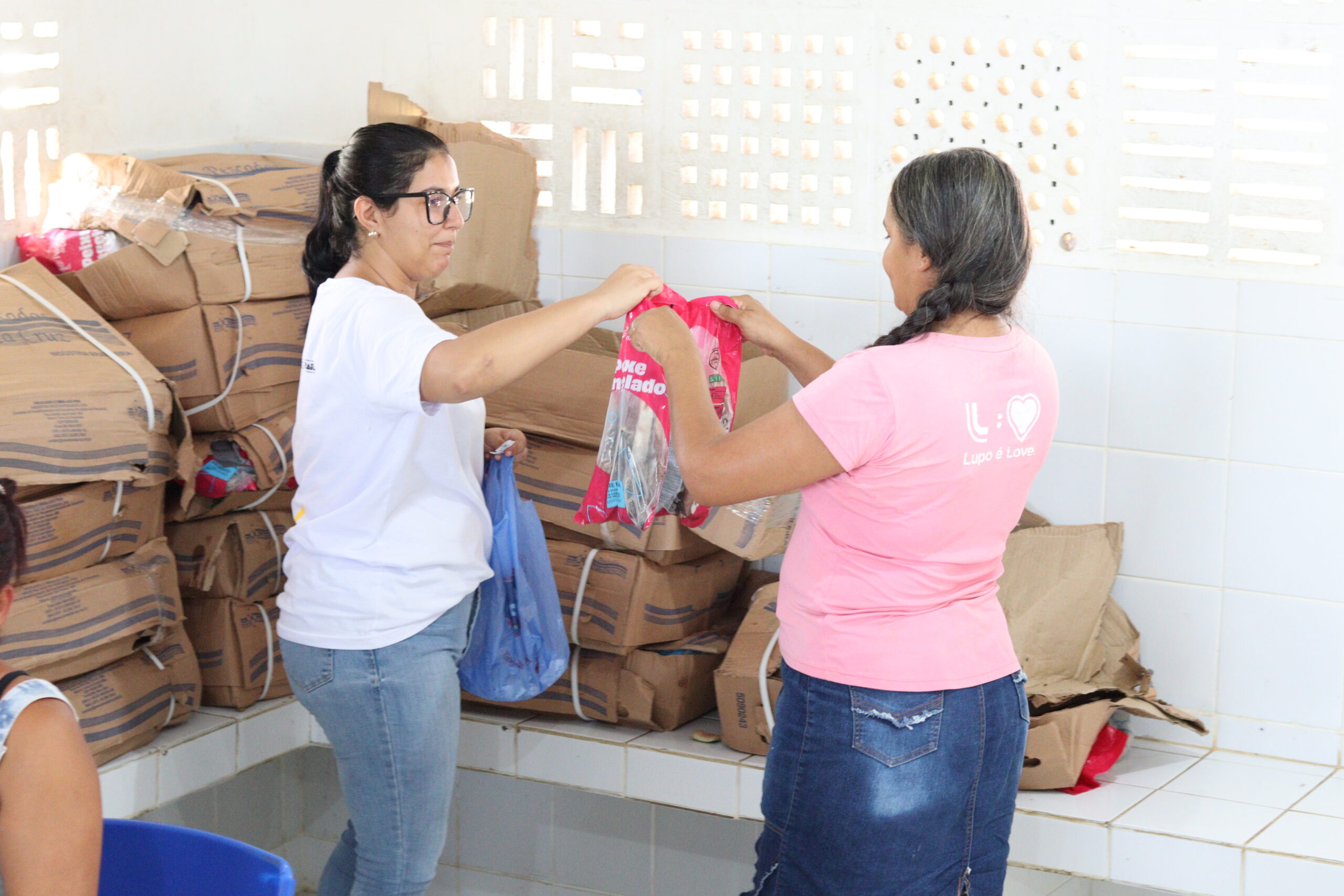 Conde inicia distribuição de peixe na Semana Santa para famílias em situação de vulnerabilidade