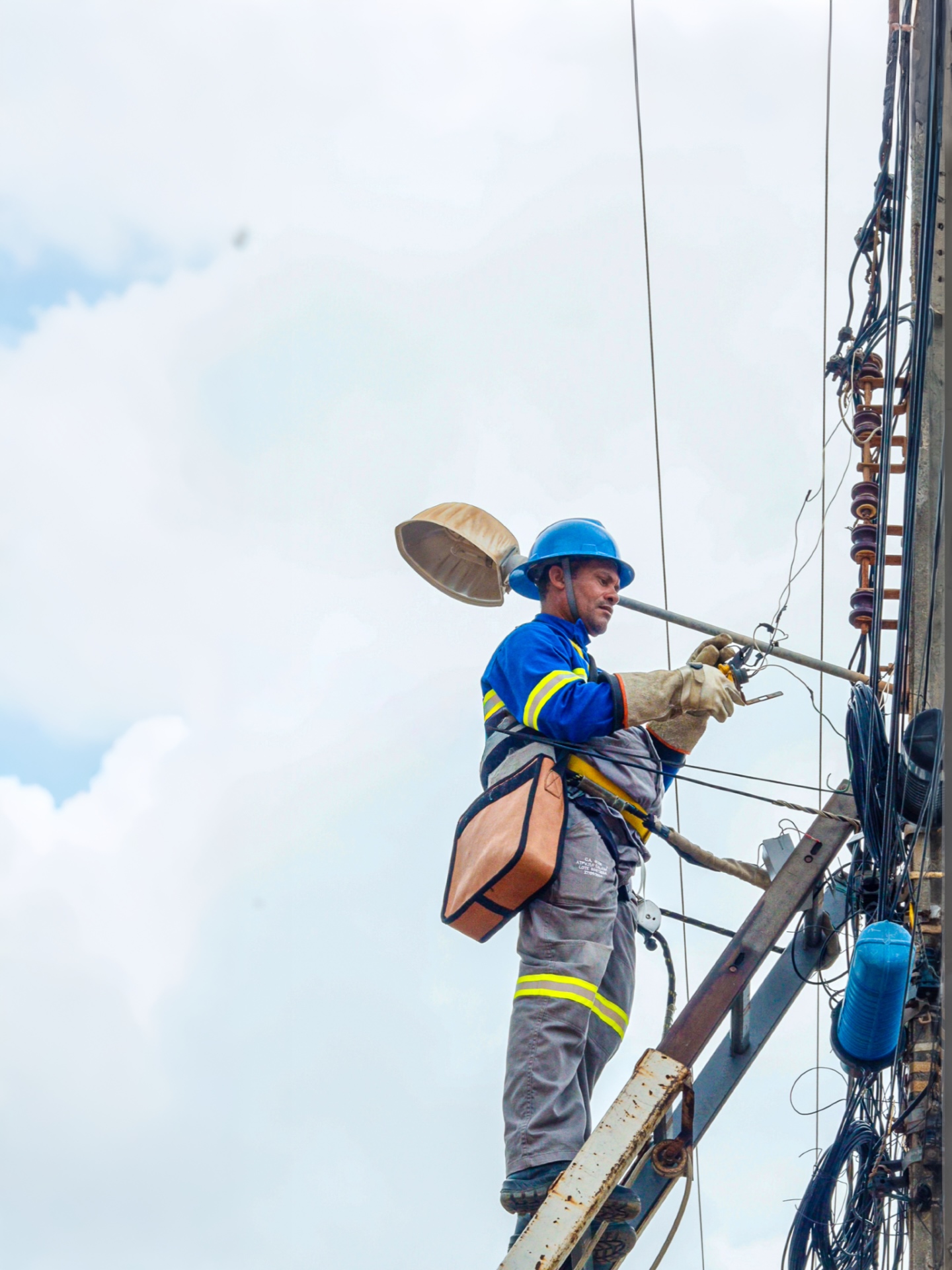 Prefeitura de Conde reforça canal para manutenção da iluminação pública e pede apoio da população