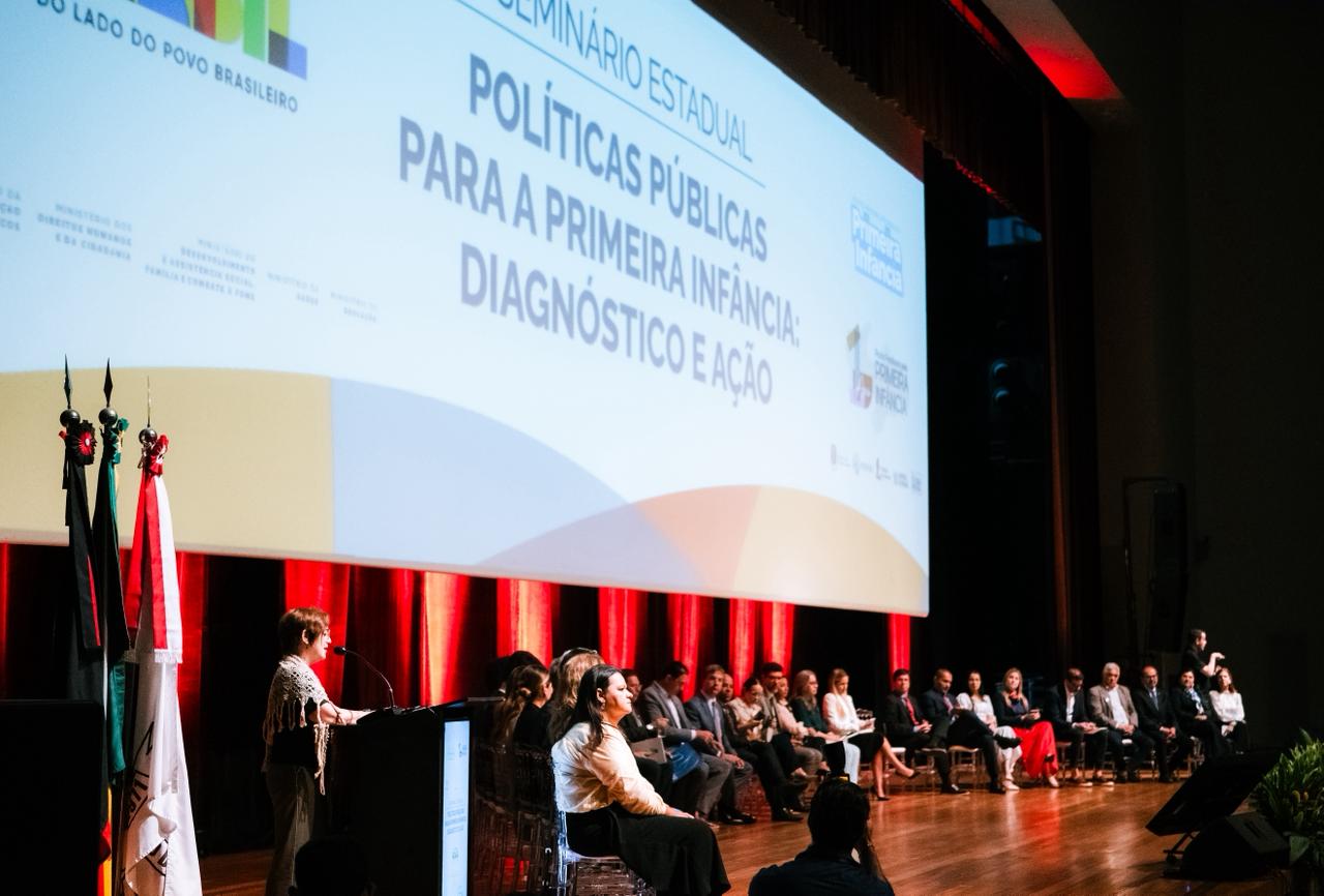 Conde participa de seminário estadual sobre primeira infância promovido pelo TCE-PB e MEC em João Pessoa